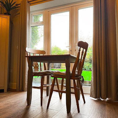 Beautiful Cotswold Couples Retreat Villa Bourton-on-the-Water Bagian luar foto