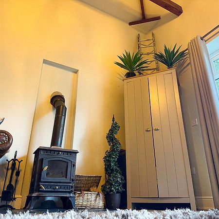 Beautiful Cotswold Couples Retreat Villa Bourton-on-the-Water Bagian luar foto